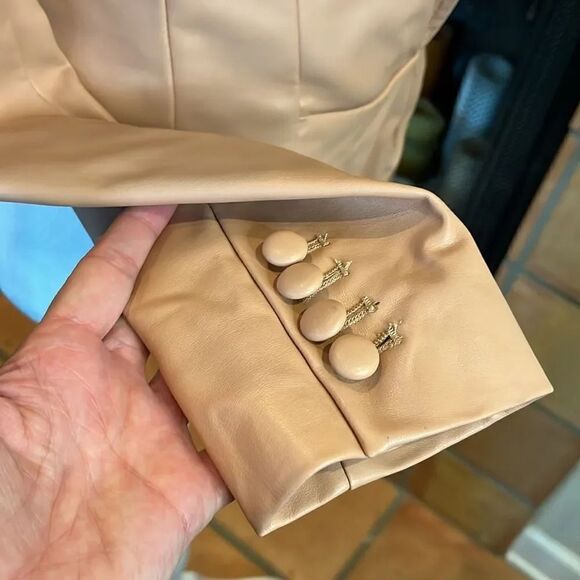 House of CB London Blush Pink Vegan Leather Collared Faux Wrap Bodysuit, size M! - Picture 5 of 12